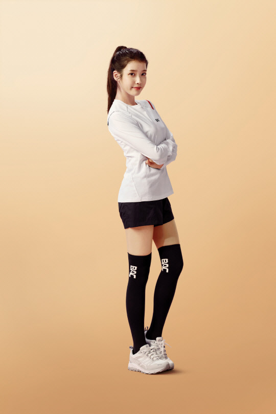 블랙야크가 국내에서 사용된 페트병으로 만든 '플러스틱 컬렉션'을 선보인다. <블랙야크 제공>